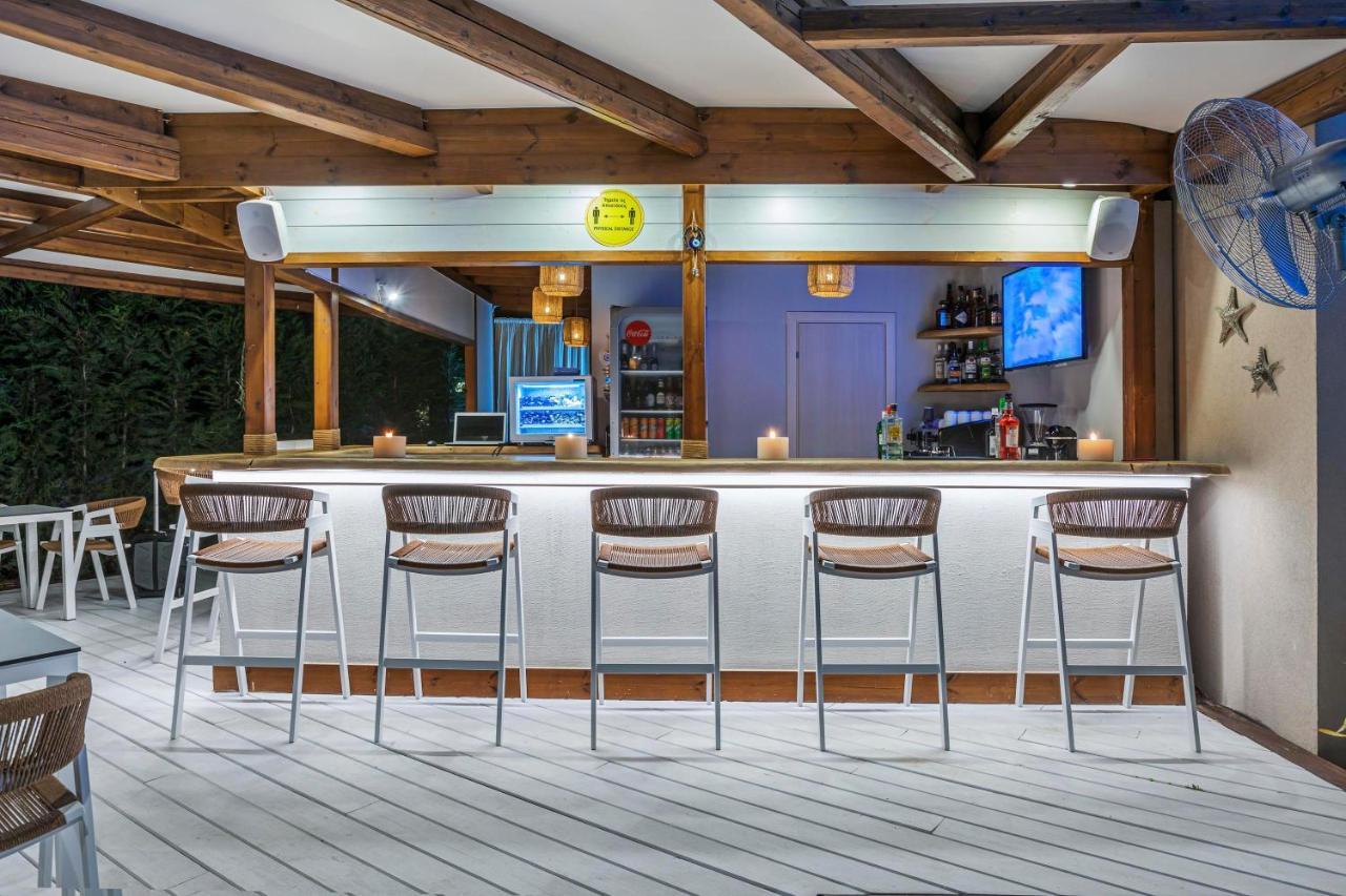 Mirablue Luxury Residences (Adults Only) Pefkochori Extérieur photo