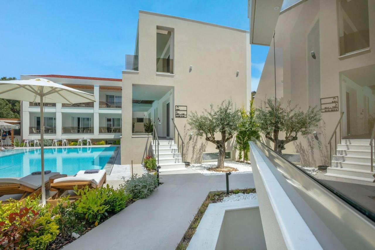 Mirablue Luxury Residences (Adults Only) Pefkochori Extérieur photo