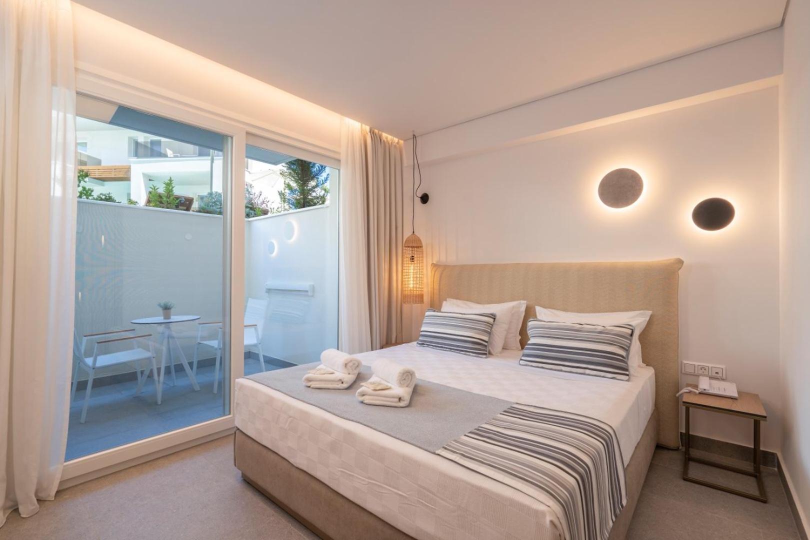 Mirablue Luxury Residences (Adults Only) Pefkochori Extérieur photo